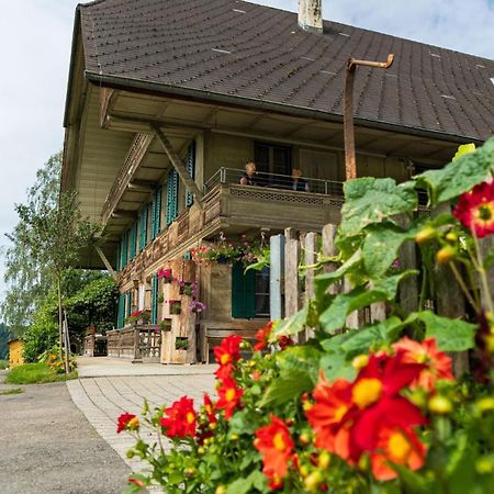Ferienwohnung Auf Bauernhof Mit Hotpot Und Sauna Sumiswald Exterior foto